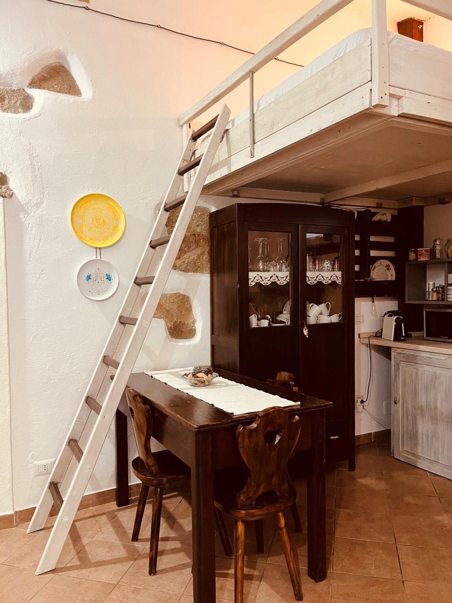 Ovostolai Cottage Fonni Eksteriør bilde